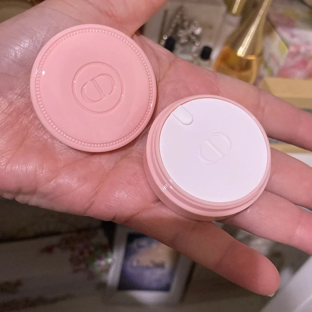 Dior Crème Abricot Nail Care - Limited Edition - Picture 8 of 9